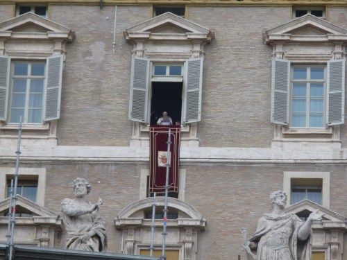 ultimo angelus 24 feb 2013                                        foto d.ritz